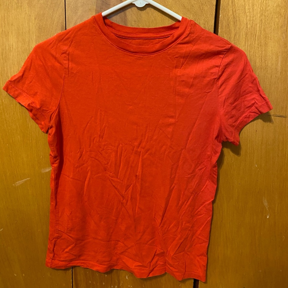 Red T shirt